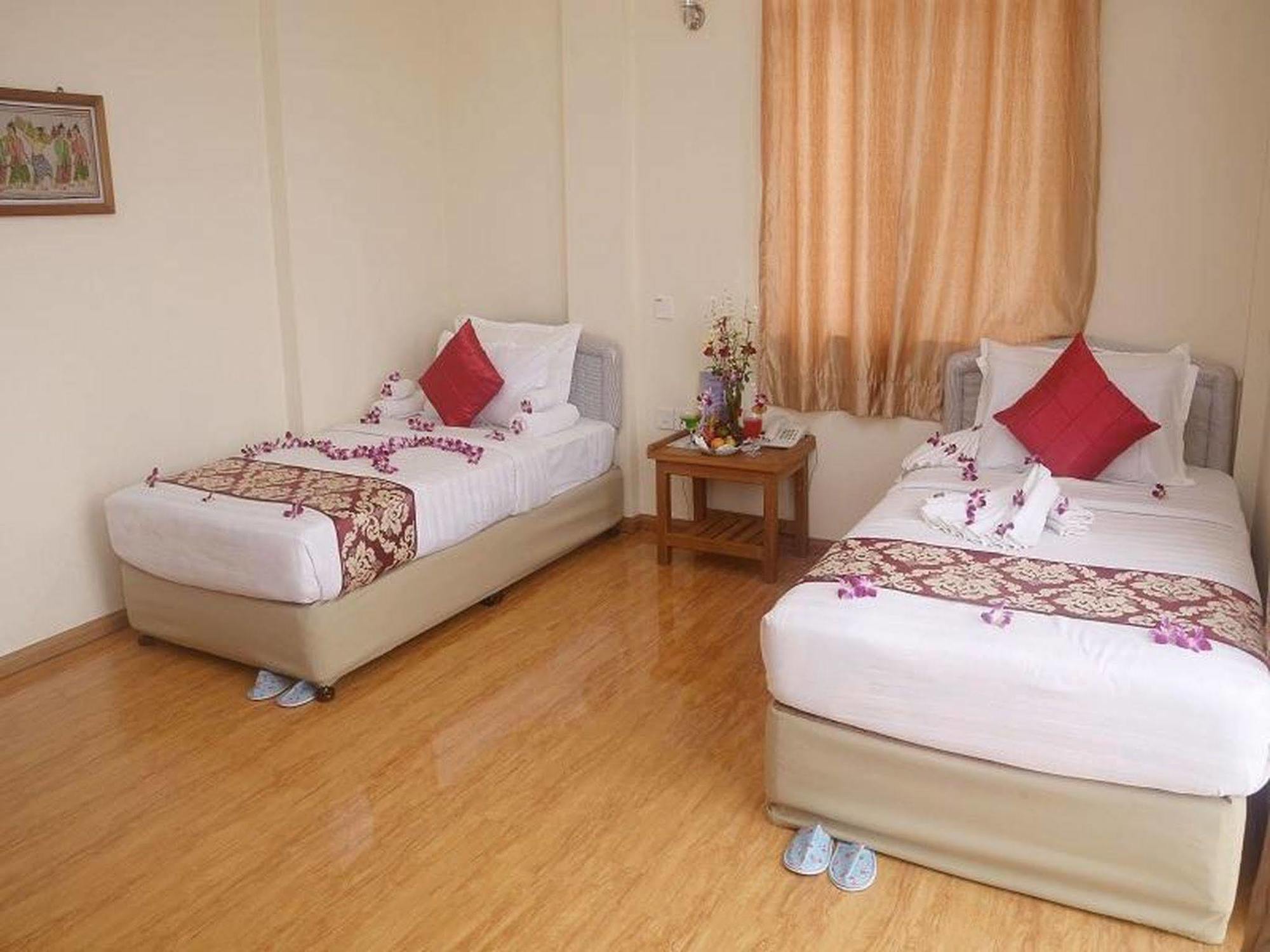 Diamond Crown Hotel Dawei Eksteriør bilde
